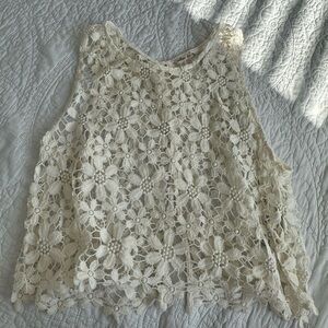 Flower-lace Hollister top